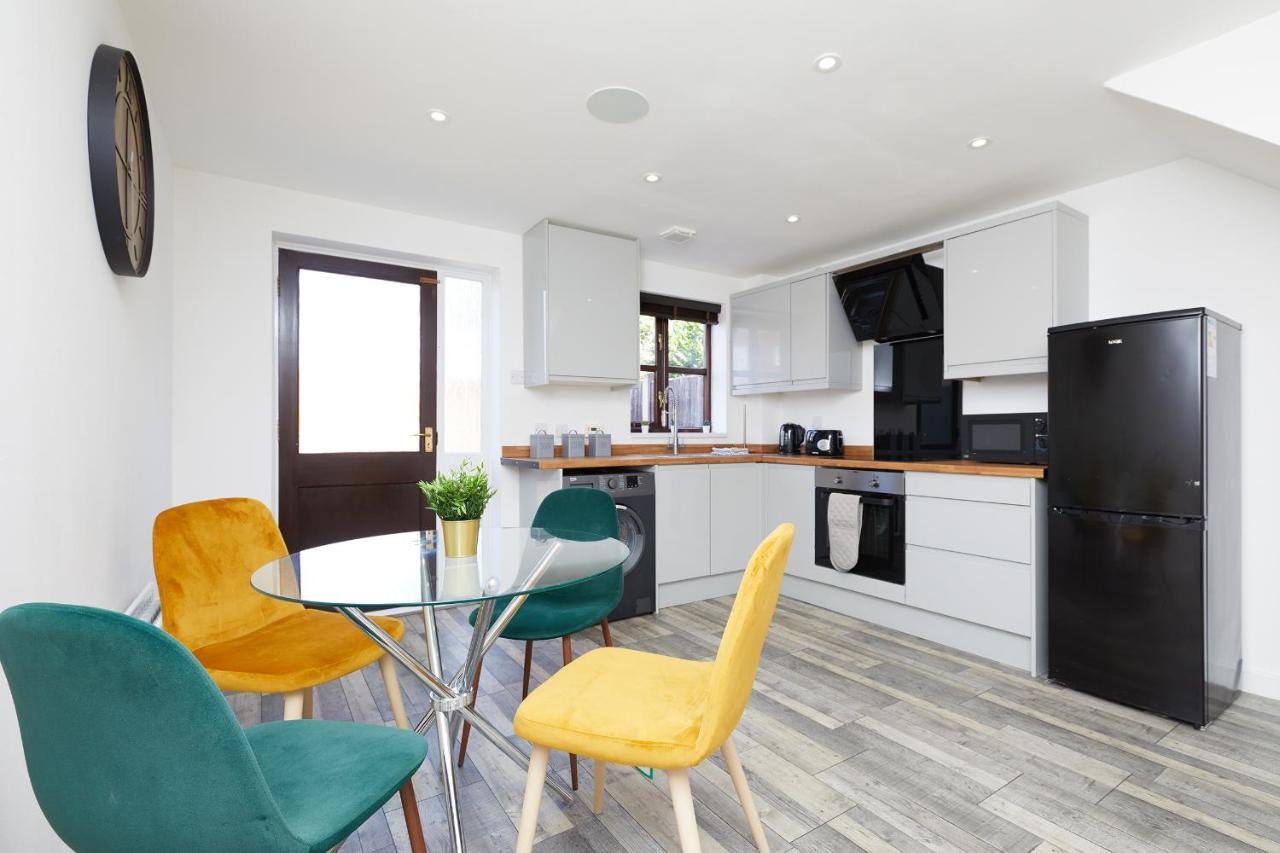 Modern 2 Bed House Near Queens Medical Centre Nottingham Exterior photo